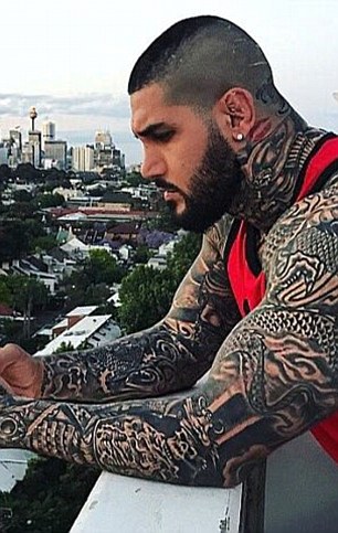 百万豪车,范思哲床单 澳洲健身男子秀全身纹身 晒奢侈生活引热议