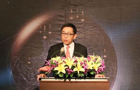 台“侨民署长”杨家骏被媒体爆料涉嫌行使公务视察机会,带妻子搭公务车出游。(图片来源:台湾“中时电子报”)