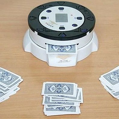 1分钟教会将手里的扑克飞出去再飞回来!就是这