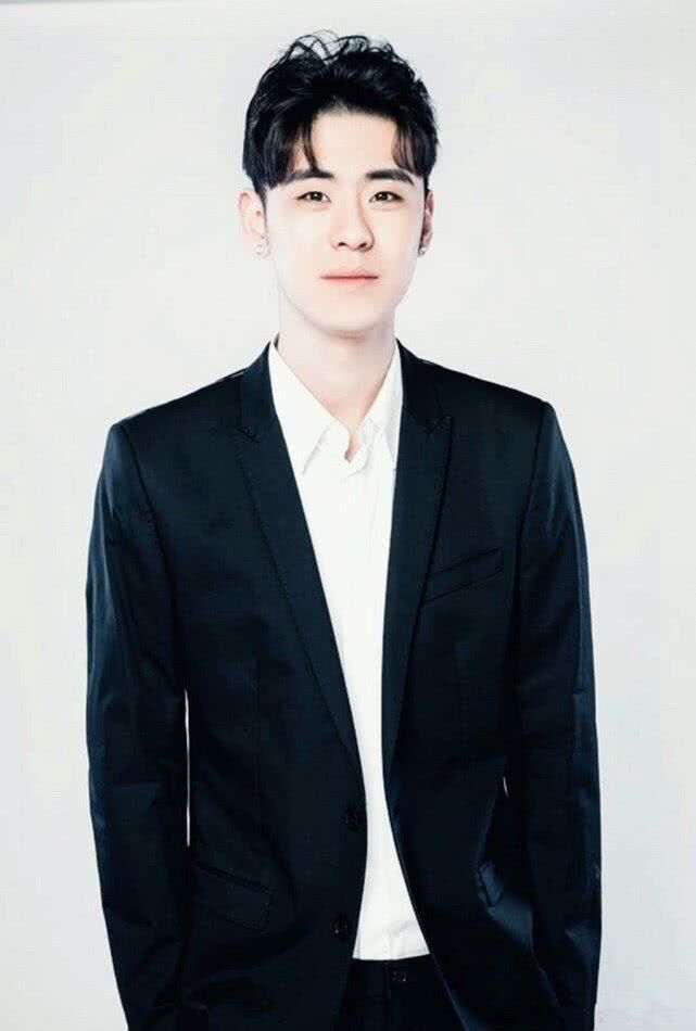 郭德纲两位徒弟,张云雷有望成"德云一哥",李欧已消失了两年?|张云雷|