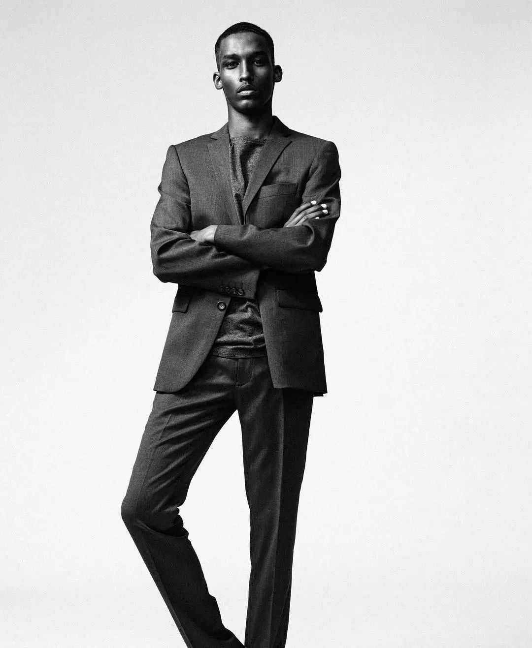 在市面上的黑人男模里,缺乏像jourdan dunn 这样的芭比模特.