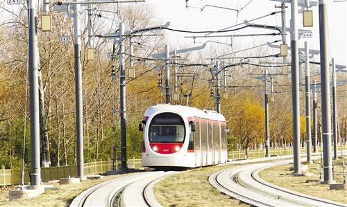 专家认为:轨道交通以每年新增开通运营200多公里为宜