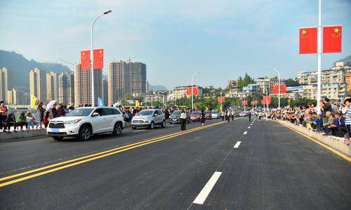 浮橋變大橋 萬州長生河南大橋正式通車