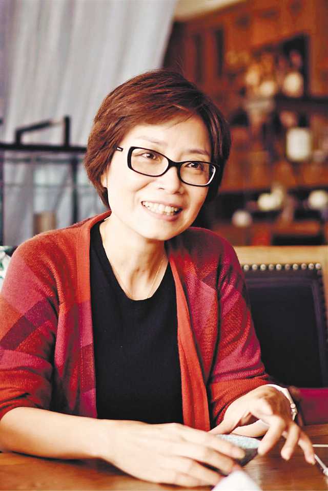 4年自费拍摄400集纪录片