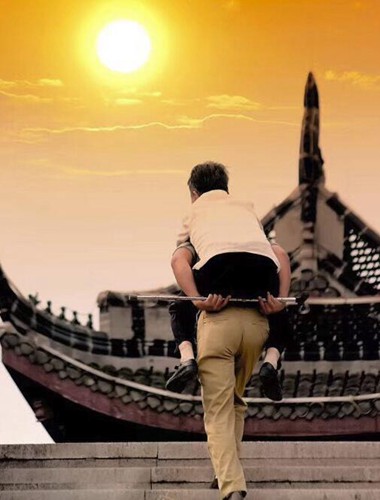 6年前火遍全网的"最美背影"主角终于被找到了