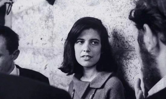 激辩的红唇:"文艺教母"苏珊·桑塔格的诞生