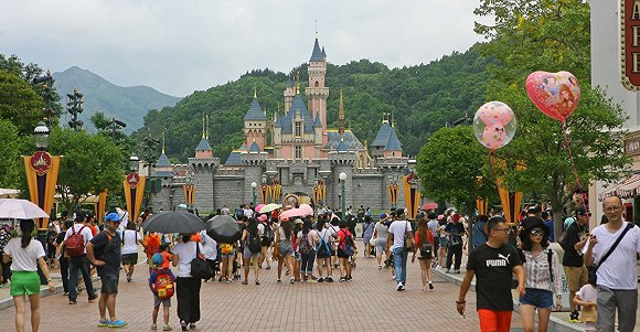 香港迪士尼乐园。