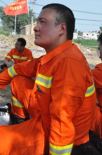 从抗震小英雄到优秀战士 贾孝龙:救人是本能,应该做的!