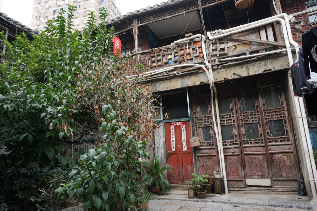 如今,这里仍难寻觅到一些名人故居.