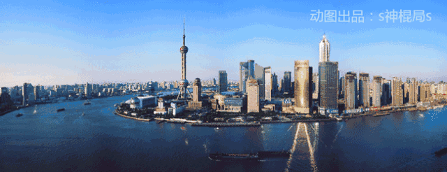 黄浦江始于上海青浦区淀山湖,流经整个上海,并在外白渡桥接纳吴凇江后