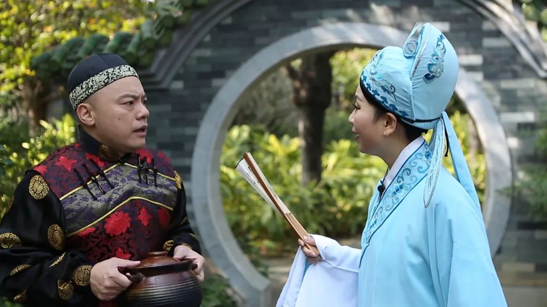 何笃忠,卢海潮,叶幼琪,李池湘,卢俊宇报团游广州,为争c位大打出手?