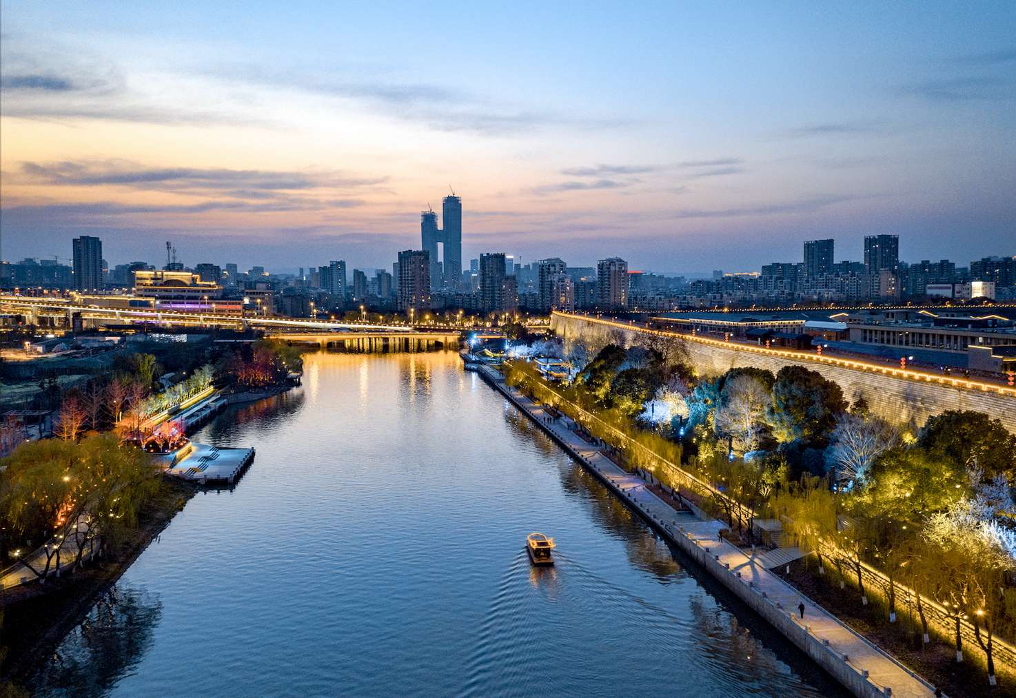 秦淮河畔南京流动当历史缄默秦淮河依旧在诉说