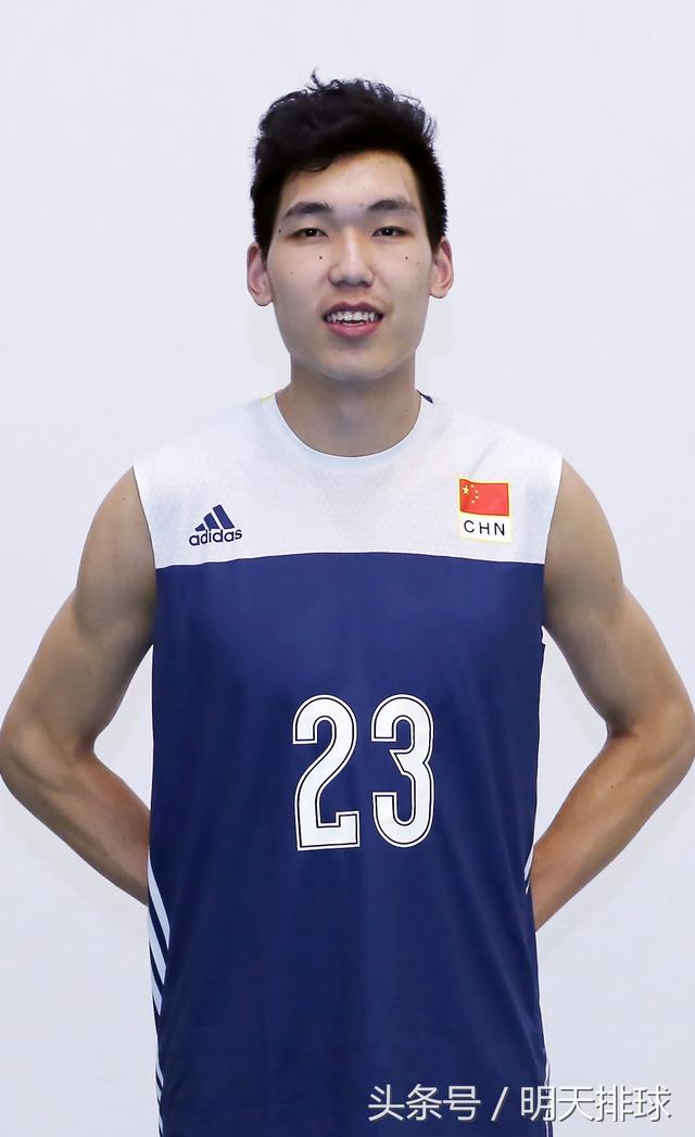 中国男排世联赛26人报名照出炉这才是男模队啊