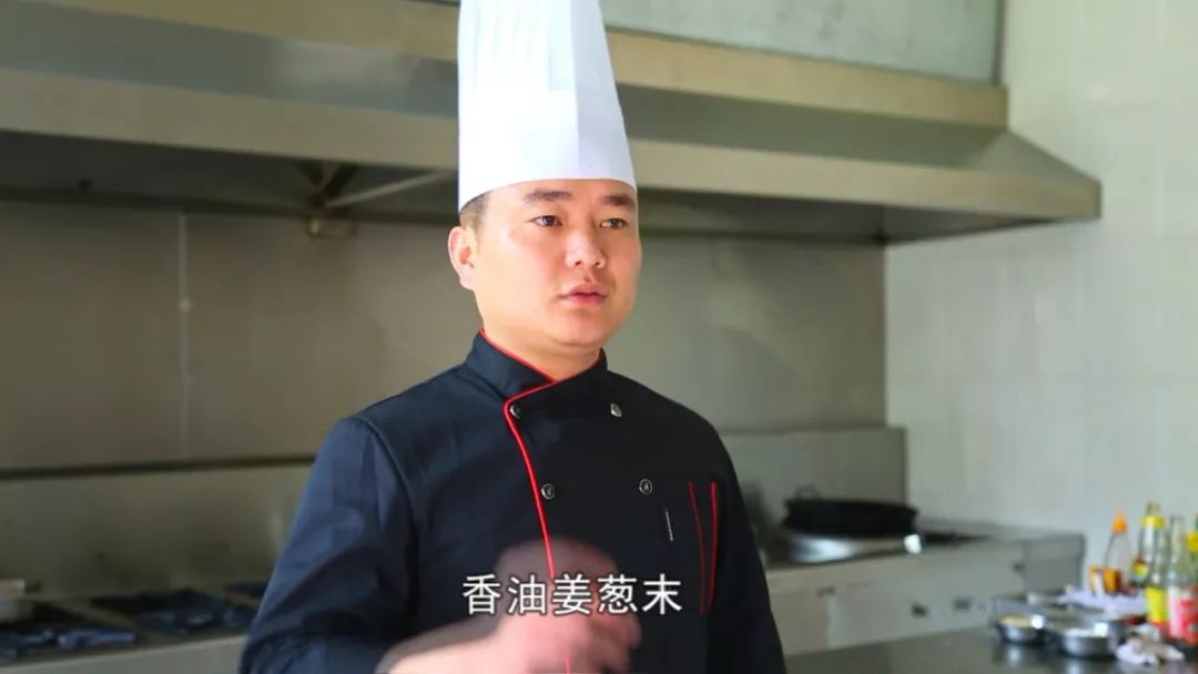 舌尖上的军营炊事班长黄勇用美食演绎草船借箭