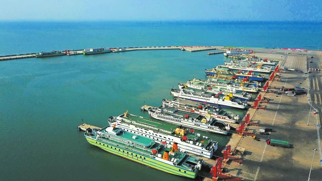 同时,公司正在全速推进海口港各港区的工程建设.