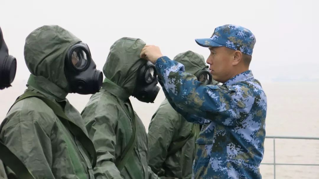 作为高邮湖舰首任舰长的万林已经带领官兵创造了多个"首次"和"奇迹".