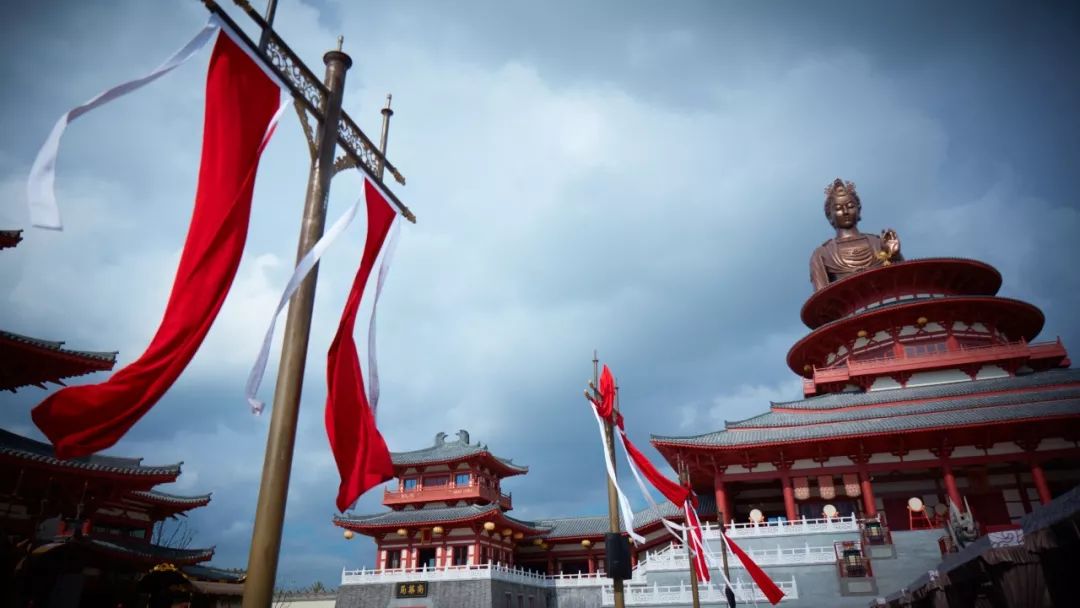 华谊电影世界复原了《狄仁杰之通天帝国》里的主要场景,大理寺,无极观