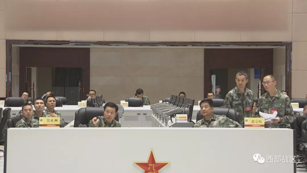 西部战区指挥部队投入金沙江堰塞湖抢险救灾