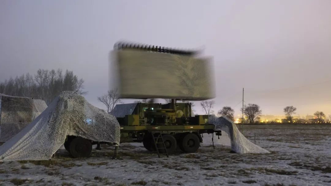 冰天雪地,北部战区空军某指挥所开设野外指挥机构!