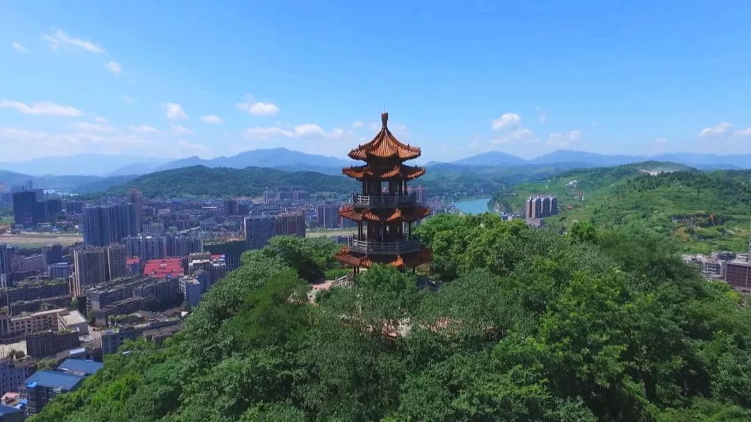 壮丽七十年 奋斗新时代(四)|冷水江:把城市建在公园里