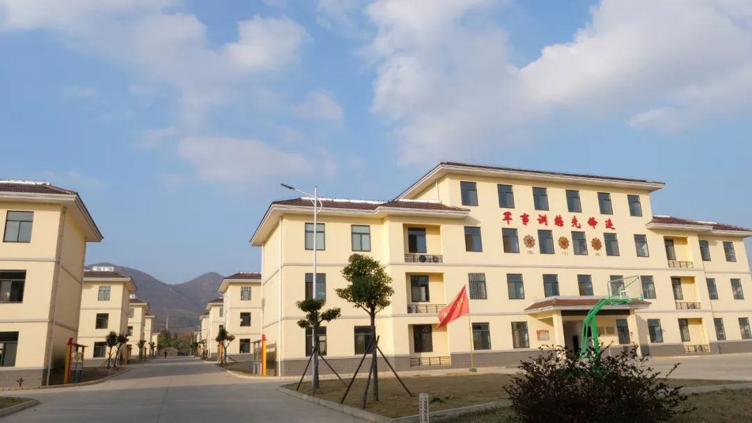 关注解决练兵备战和官兵生活的事他们是认真的