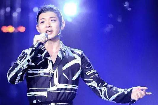 唱《大花轿》的火风,怎么生了一个仙系儿子,还叫霍尊?