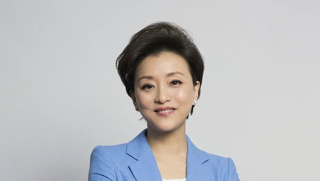 她,总踩在点儿上丨改革开放40周年先锋人物·杨澜|杨澜|杨澜访谈录|改革开放|申奥|正大综艺_新浪新闻