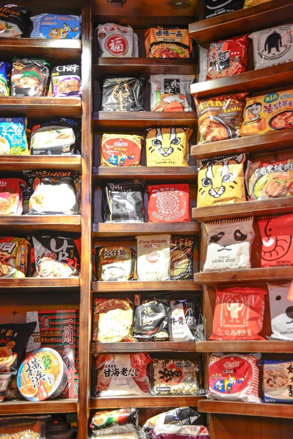 环保潮牌"脏脏包",中西合并"盖碗咖啡",泡面博物馆.潮到爆!