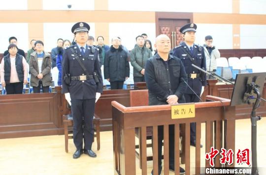 山东省泰安市中级人民法院18日公开宣判山东钢铁集团有限公司党委委屈员、副总经理蔡漳平受贿、腐败案。 泰安中院供图