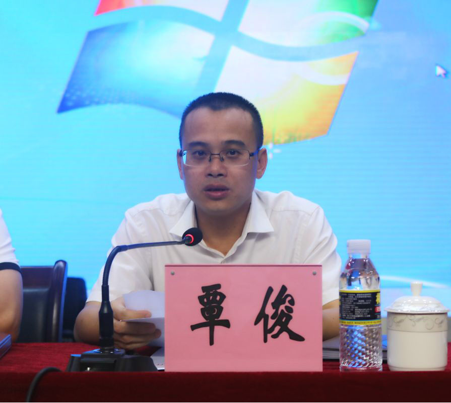 琼山区全方位,全覆盖开展扶贫政策及"两项制度衔接"政策培训工作