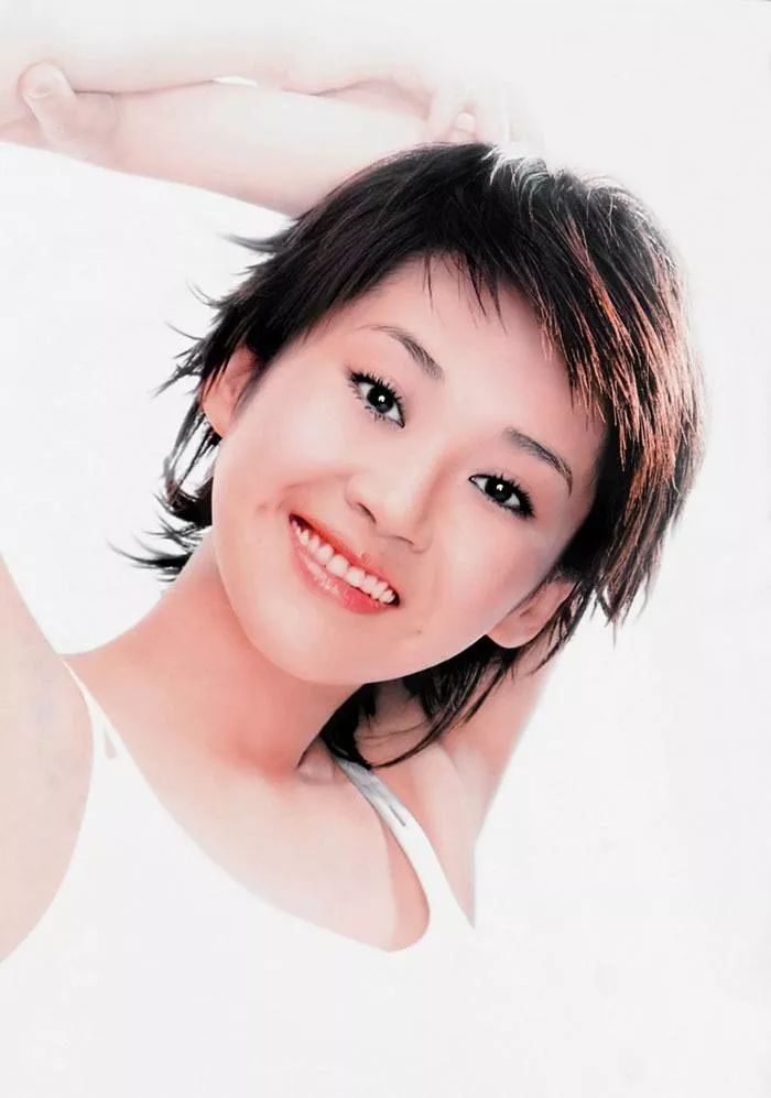 许晴年轻时的罕见靓照这才叫水灵一半以上你都没见过