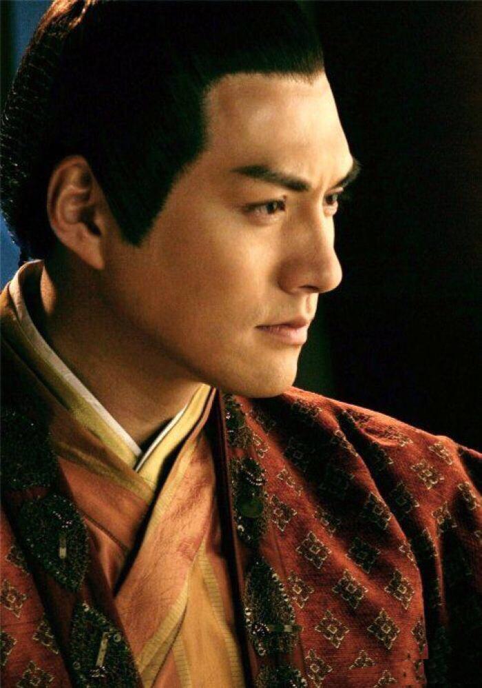 这位才是邪魅狂狷鼻祖连黄晓明都要屈居第二