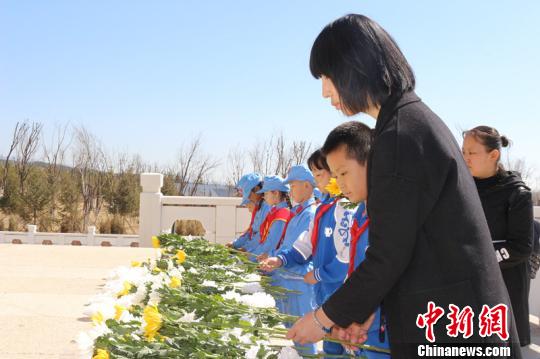内蒙古清明小长假“红色”旅游受欢迎 内蒙古清明小长假“红色”旅游受欢迎