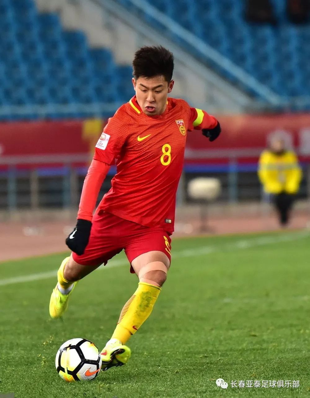 对于本场比赛,何超认为全队的表现可以打90分,"首