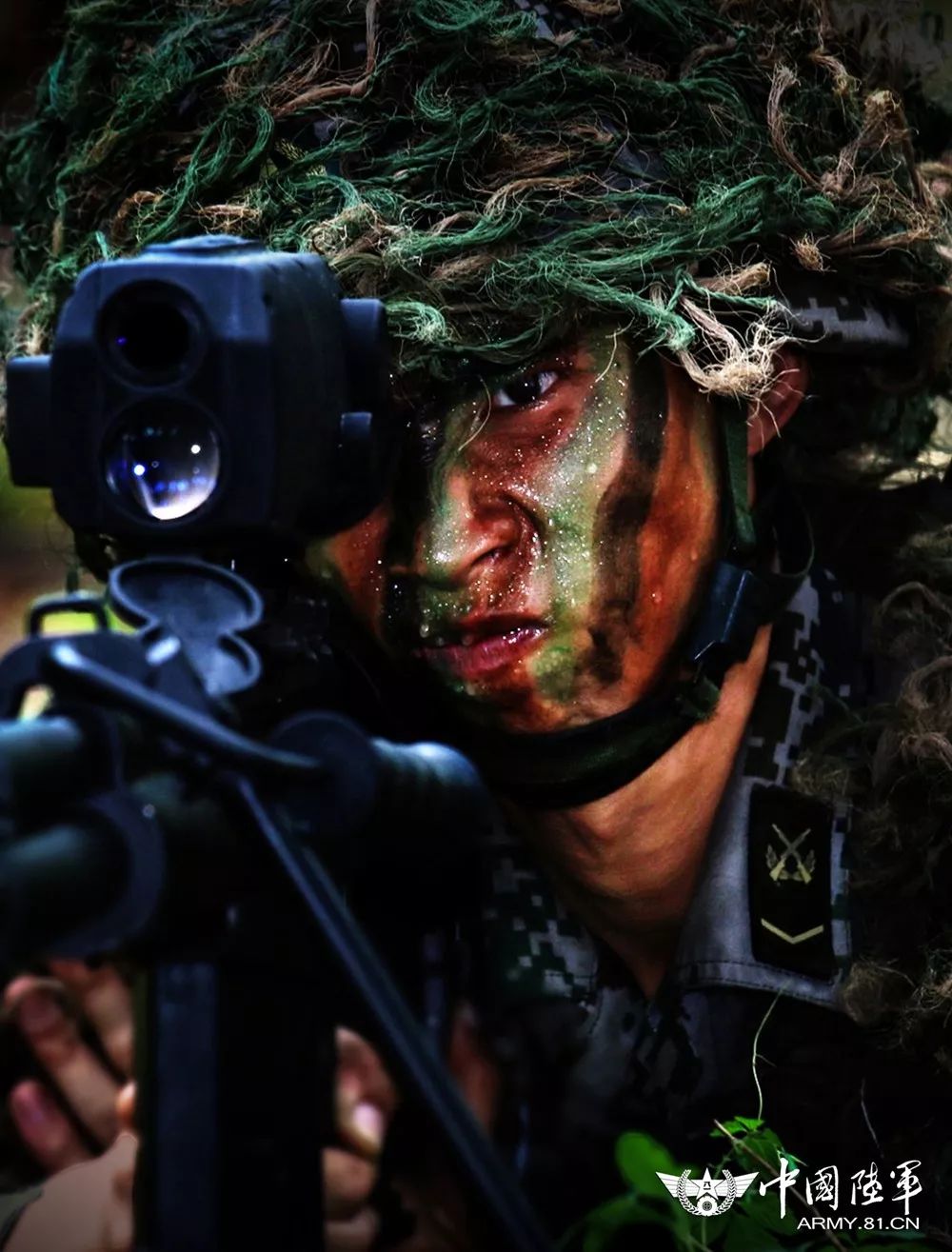 中国陆军首届摄影大赛(第四专题 血性担当)邀您当评委_手机新浪网