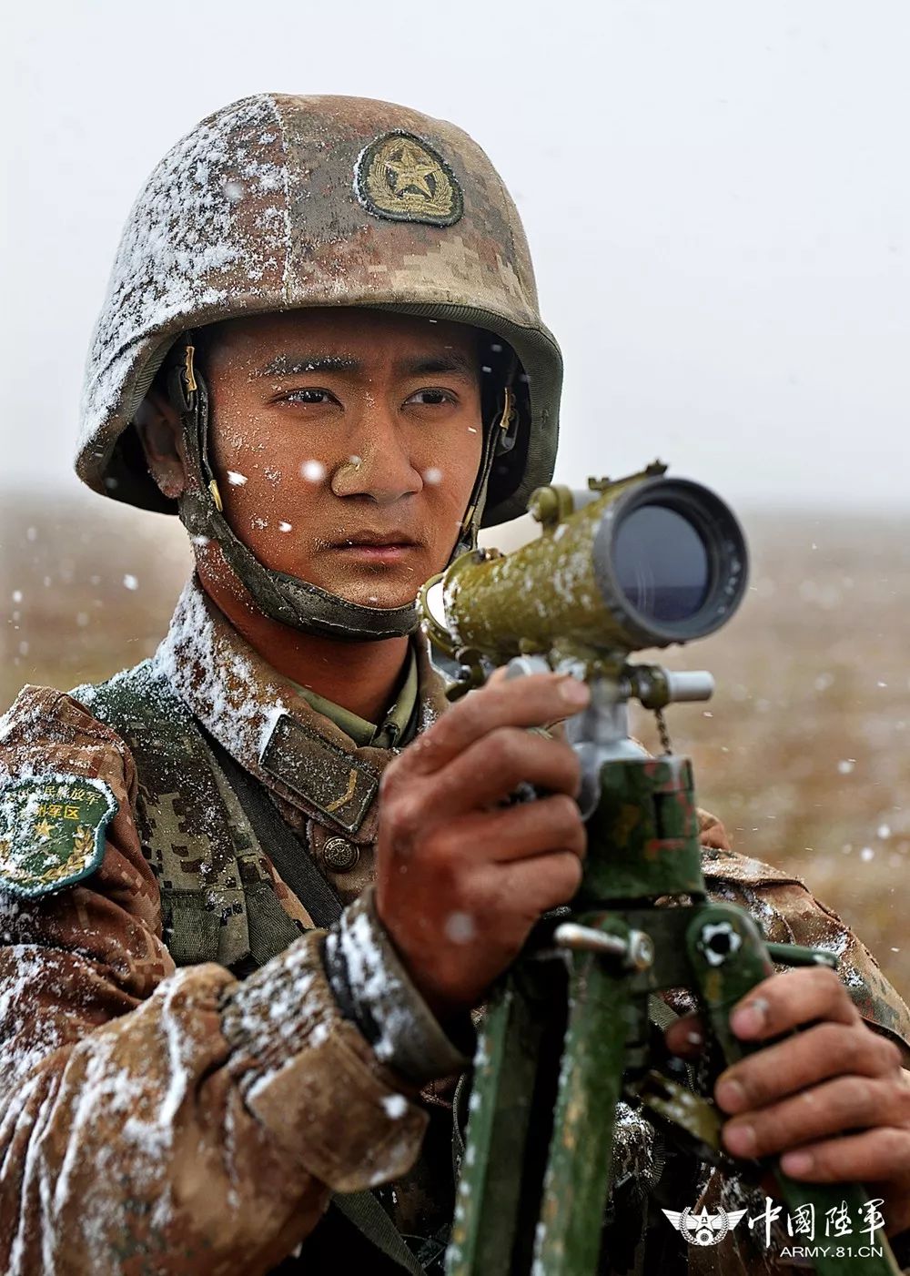 找寻最摄人心魄的一瞬中国陆军首届摄影大赛第六专题同心筑梦邀您当