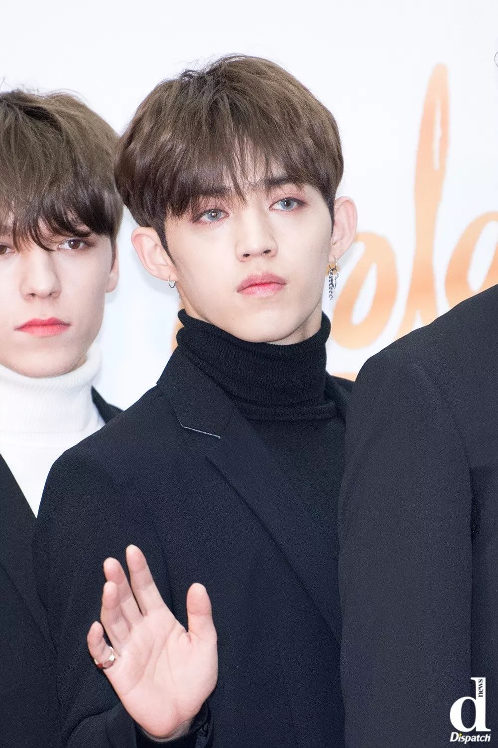 coups混血靓仔拥有异国风情视觉的爱豆的照片~小d妹今天就带大家来