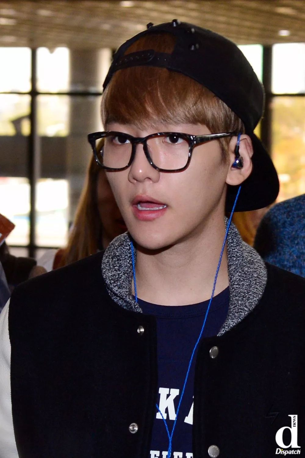 最近陷入眼镜时尚的爱豆们