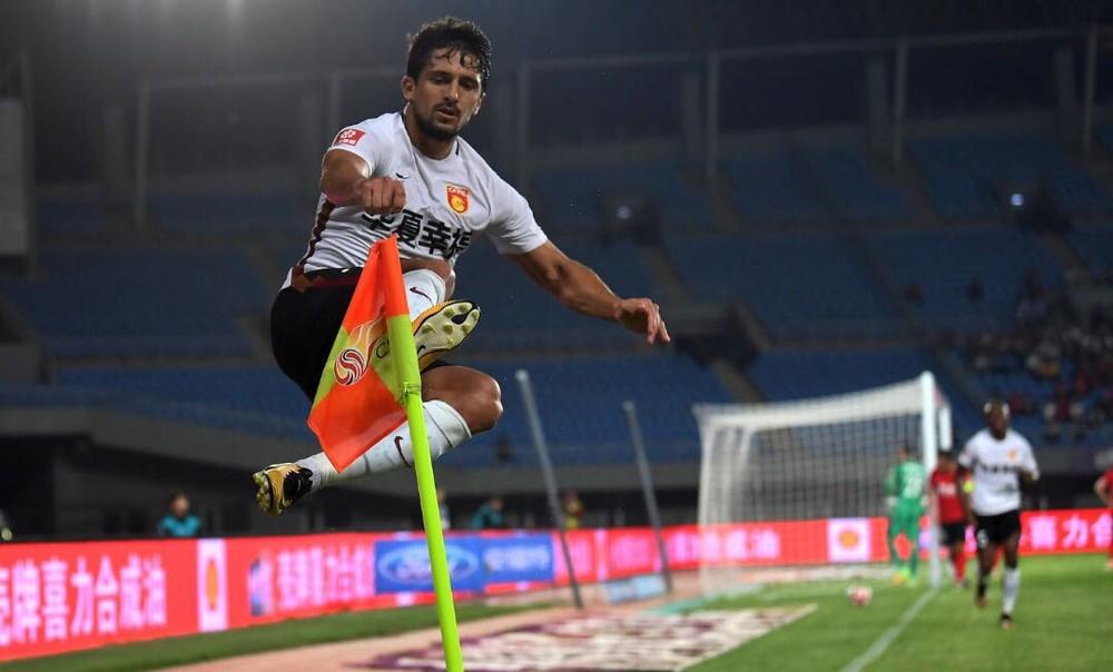 巴媒:阿洛伊西奥有望留在中国,自由身是最大优势