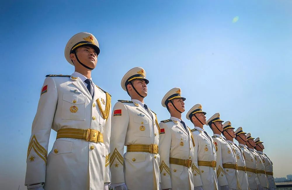 新春福利!高颜值兵哥哥军便装对比照大放送,速收藏