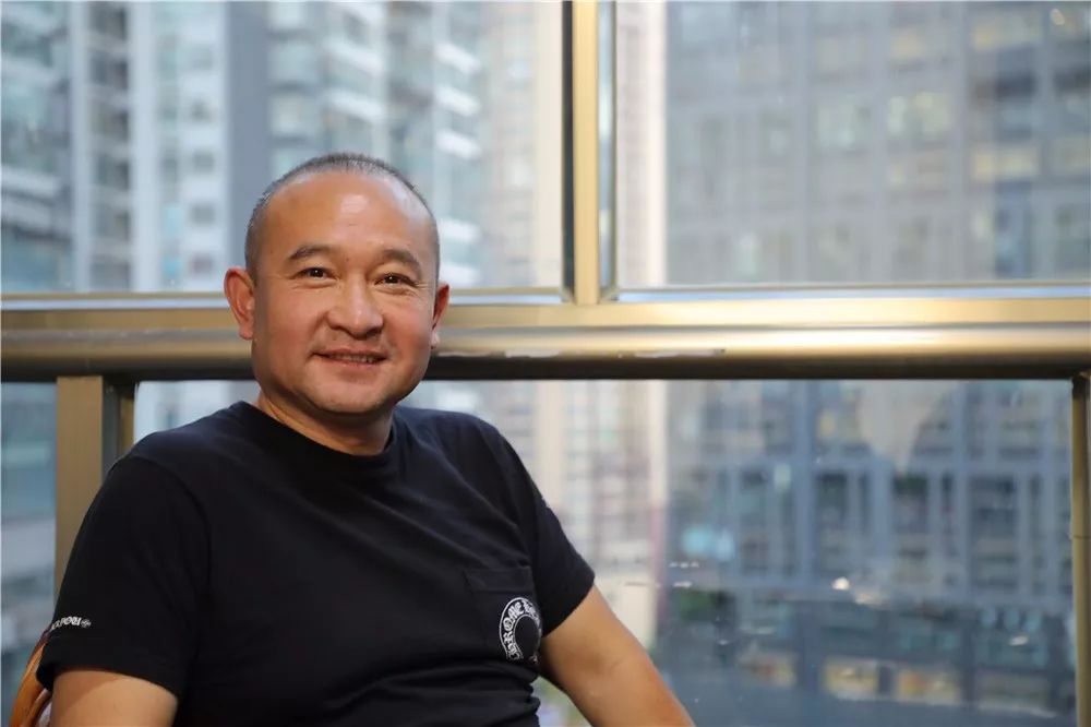 桥香园江俊的这5年,30多场官司,家破人亡后,再出发誓要重塑"米线王朝"