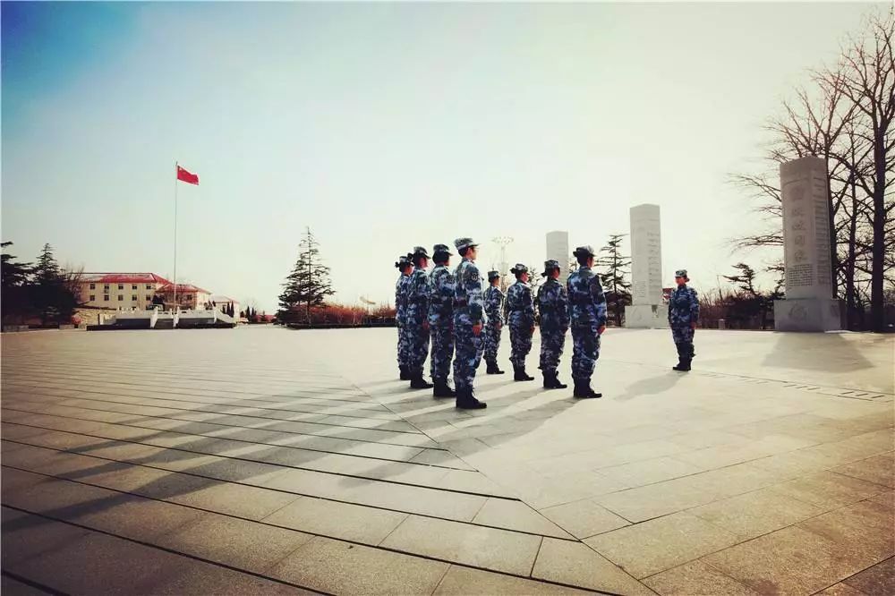 这是春天最美的花,她的名字叫女兵|花语|副本|军营_新浪新闻