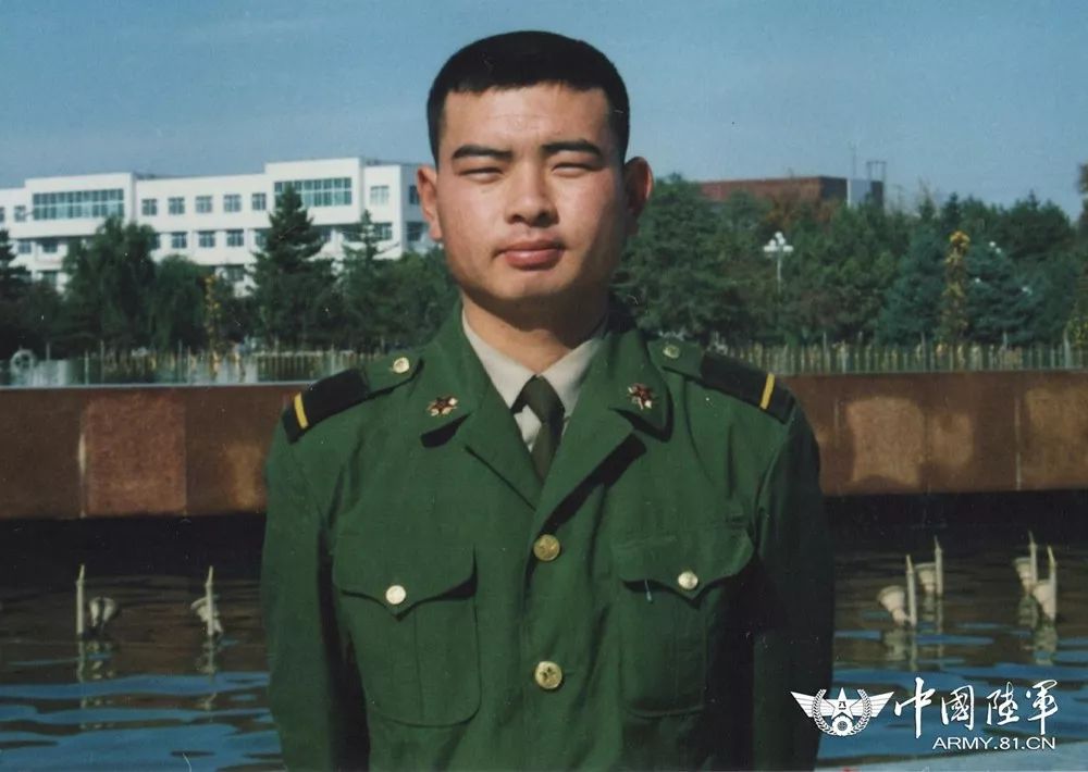 中国陆军之声夜读一名老兵的回忆最是难忘新兵连