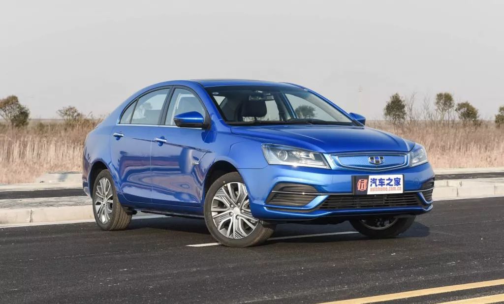 帝豪ev450的外观一看就知道是一款新能源车,虽然整体造型没变,但是在