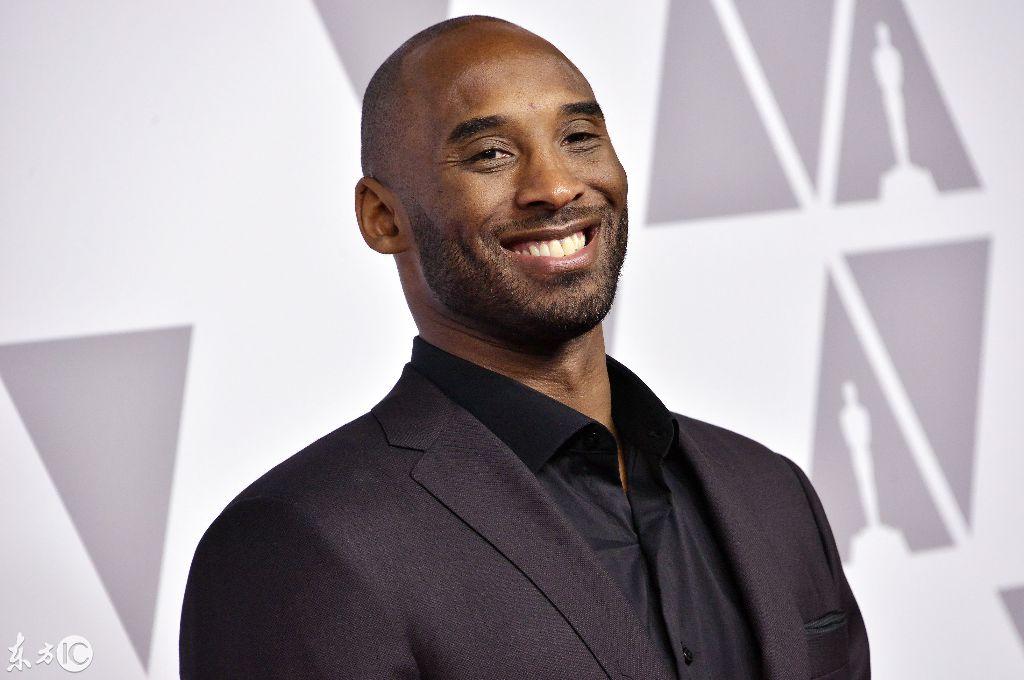 "小飞侠"科比出席奥斯卡金像奖提名人午餐会,笑容灿烂精神佳