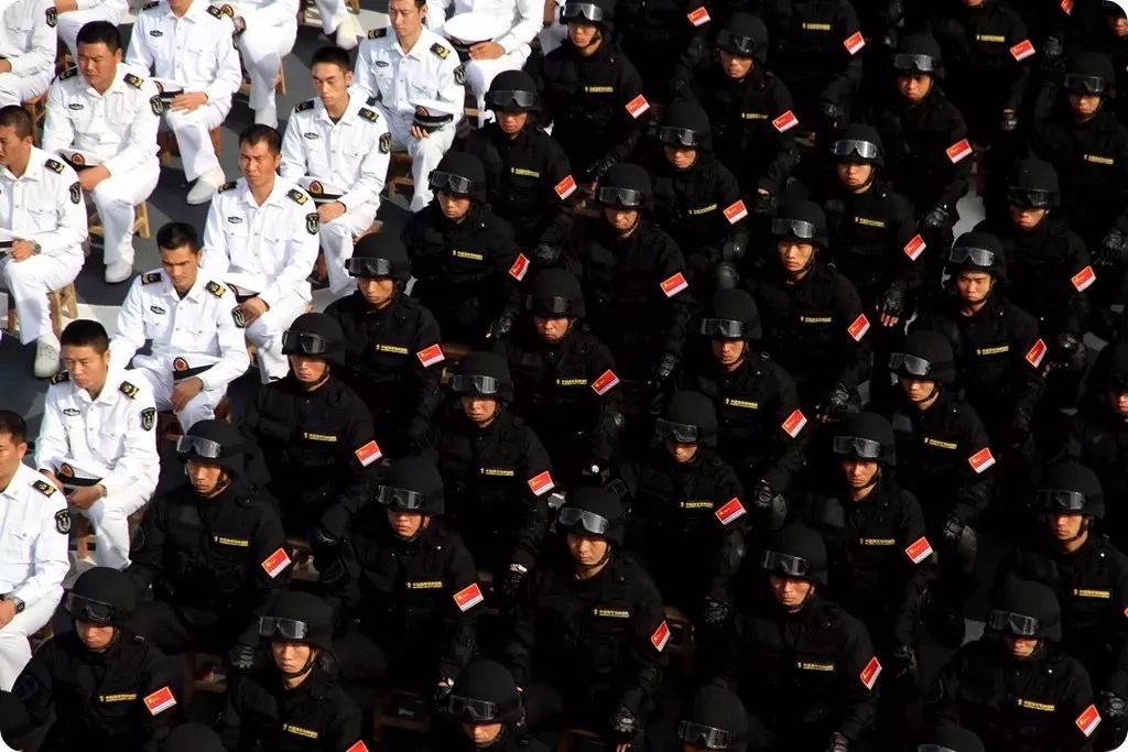 如果,军人仅仅是一种普通职业