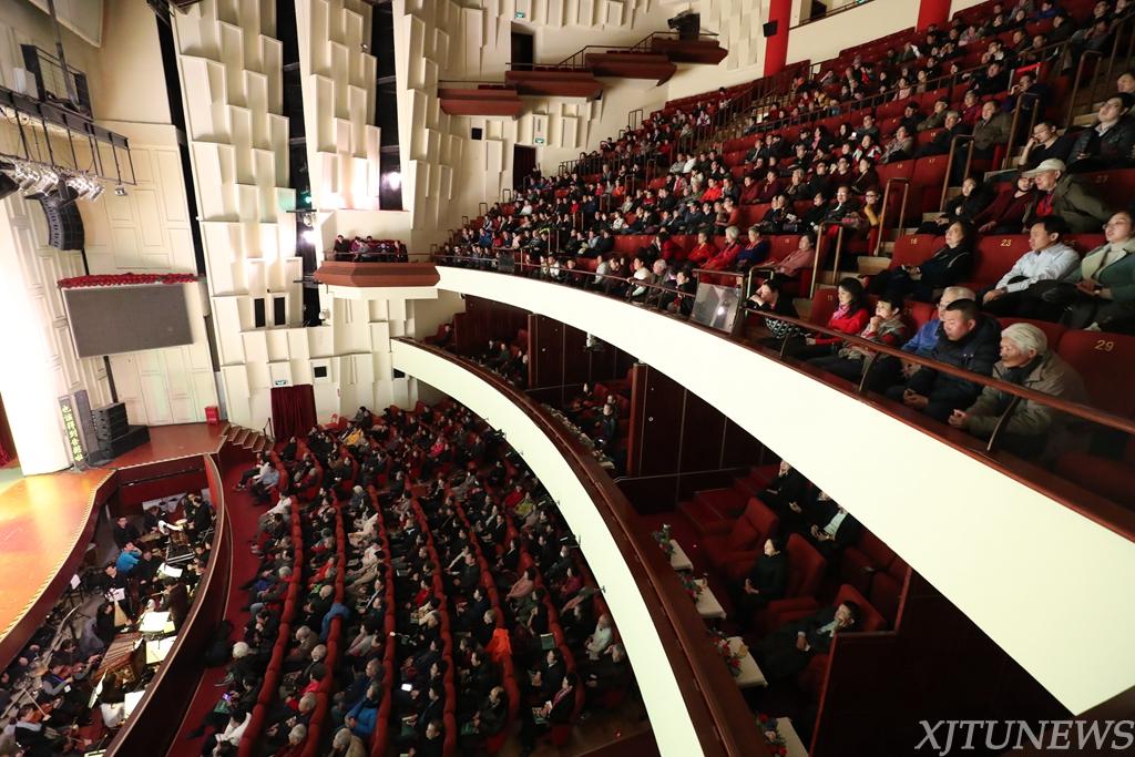 大树西迁北京校友专场亮相梅兰芳大剧院