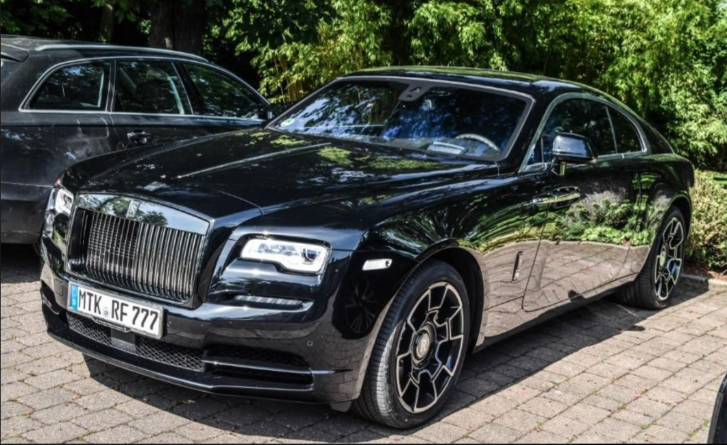 特维斯开34万欧劳斯莱斯闲逛 为让豪车上路再花15万