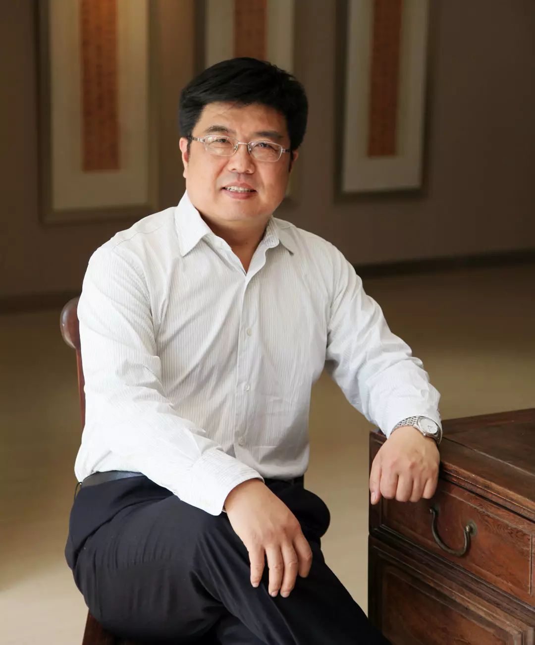 【城门挂春联 南京开门红】李啸三次泼墨写联,"为当代楷书的发展尽