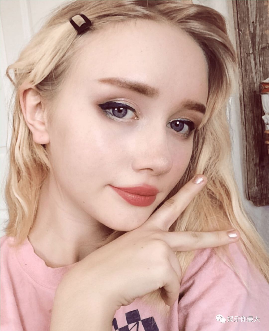 这位英国仙女因上传一张素颜照被网友骂骗子